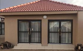Gaediwe Guesthouse